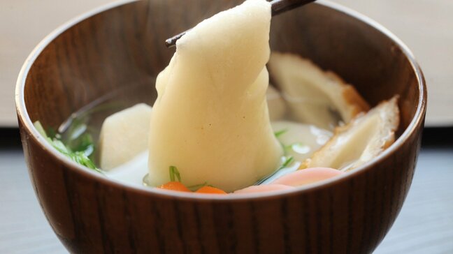 「餅」が喉に詰まったら…救急隊員が駆けつけるまでにできることは? 石川県では餅による死亡事故も【対応策を耳鼻咽喉科医が解説】|TBS NEWS DIG
