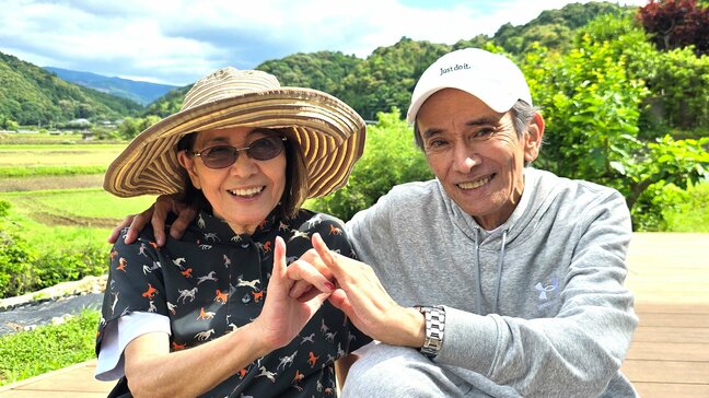 独自【 岡崎徹・ひし美ゆり子 】 レジェンド俳優の「電撃婚」秘話語る 腎臓がん、熊本移住の真相も 「できるだけ1日でも長く生きていたいです。仲良く」 【仮面ライダーアマゾン・アンヌ隊員】|TBS NEWS DIG