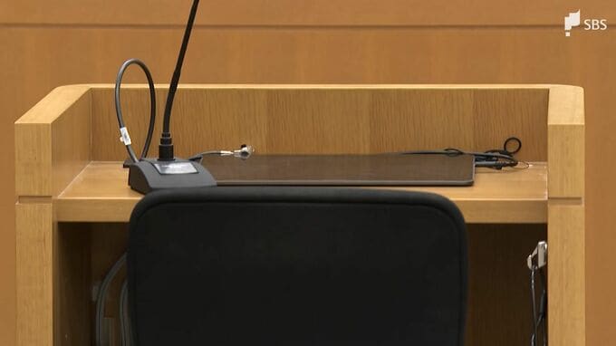 「母親になれなくて、自分の辛さを優先して、ごめんなさい」ネカフェの個室トイレの床で出産 女は目を開いた我が子の体をブランケットで固く巻き付けた|TBS NEWS DIG