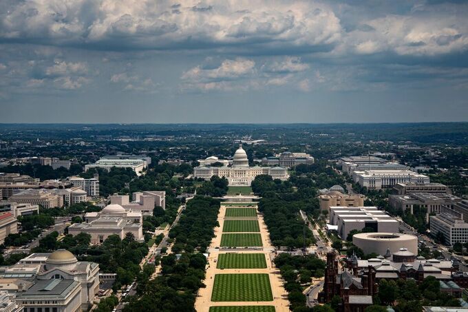 トランプ氏、州兵展開へ－犯罪率30年ぶり低水準の首都に「犯罪対策」