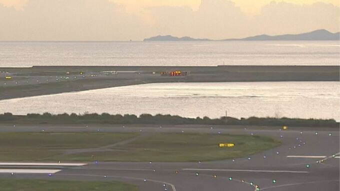 【更新 午後7時50分】那覇空港のB滑走路再開 一時自衛隊機トラブルで閉鎖|TBS NEWS DIG