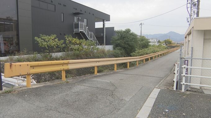 市街地で熊目撃！維新みらいふスタジアムから約150メートル離れた道　警察が注意呼びかける　山口|TBS NEWS DIG