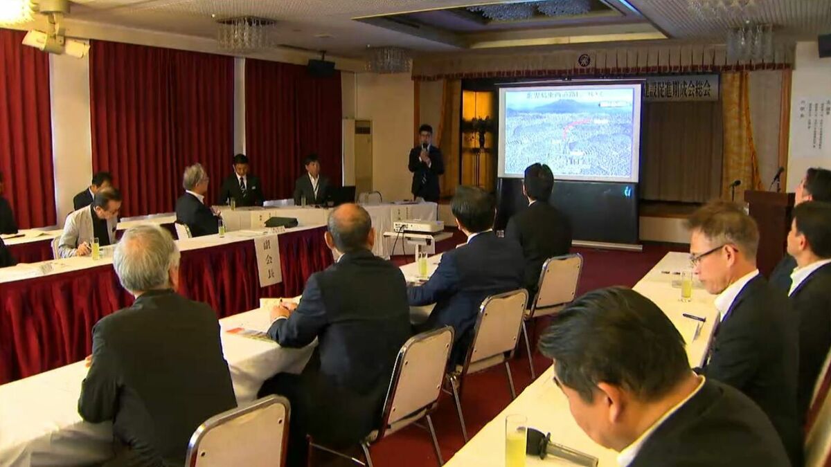 貫通まで残り36メートル　渋滞緩和に向けて東西･南北道路建設促進期成会開催　鹿児島