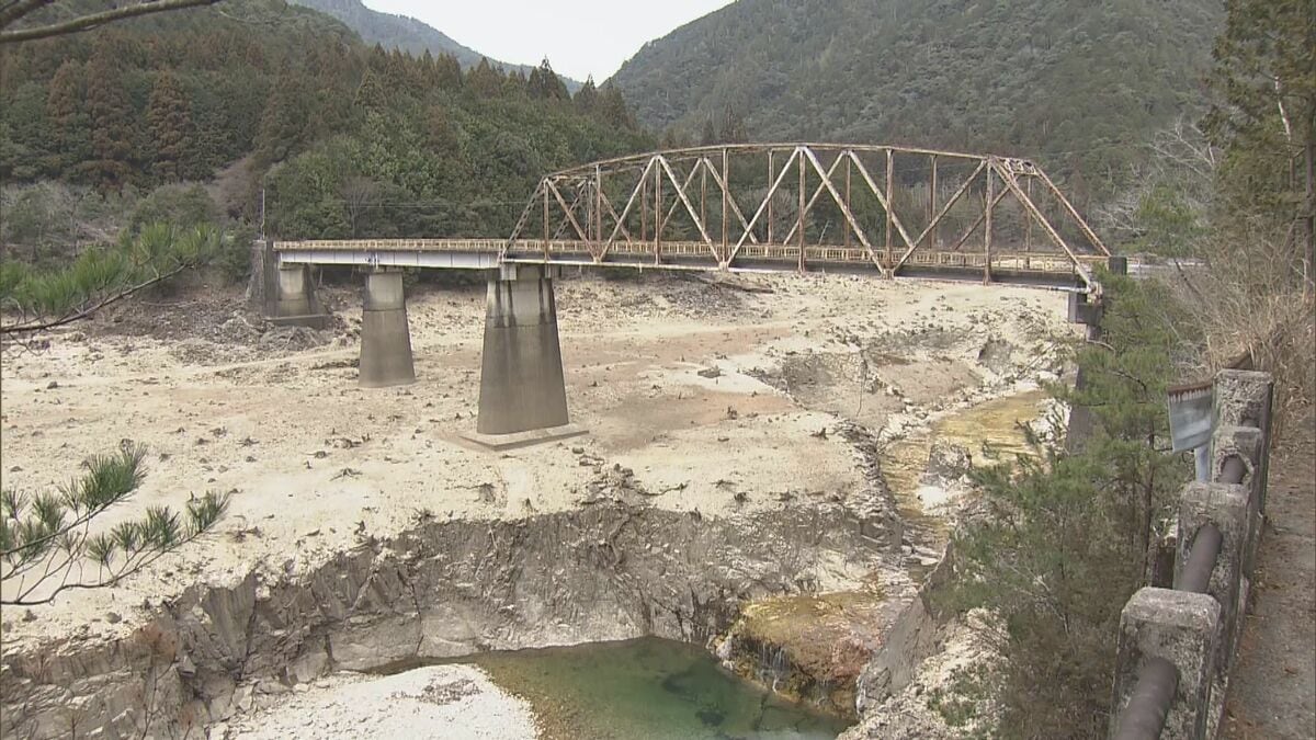 豊川用水 4度目の節水強化 水道用水20% 農業用水・工業用水40%  ｢こまめに蛇口の開け閉めを｣ 水源の宇連ダム貯水率4.5% 愛知