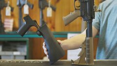 銃連射装置「バンプストック」、禁止は無効の判断示す　米最高裁| TBS CROSS DIG with Bloomberg