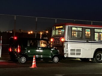 路線バスと車2台が関与する事故　3人が病院へ　新潟市西区|TBS NEWS DIG