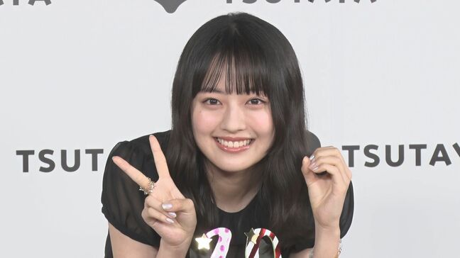 【 上坂樹里 】　二十歳の誕生日の予定は「家族と初めてのお酒を一緒に飲む約束をしています」　10代最後を詰め込んだファースト写真集発売|TBS NEWS DIG