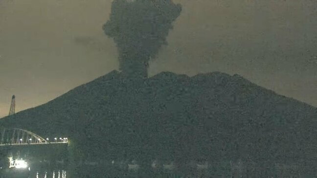 桜島で噴火 噴煙2400m【22日の降灰予報】鹿児島市、姶良市などへ降灰予想|TBS NEWS DIG