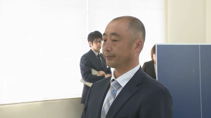 石川県議補選・羽咋市羽咋郡南部選挙区　当選の宝達典久氏に当選証書　|　石川県のニュース｜MRO北陸放送
