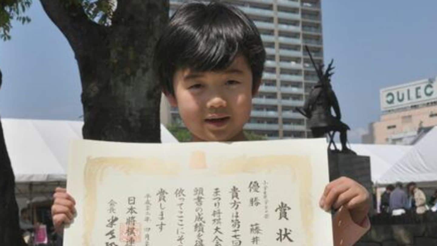 藤井聡太七冠の意外な幼少期　先生に“膝かっくん”　当時の口癖は“つまり”　小学生時代の担任に聞いた