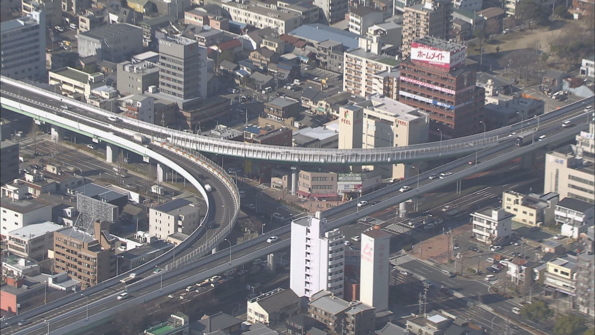 リニア開業に向けた高速道路インターチェンジの新設　完成予定が4年遅れ費用も2.5倍に膨らむ見込み