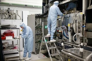 ASMLの次世代半導体製造装置、インテルが採用－最新技術の普及に弾み| TBS CROSS DIG with Bloomberg
