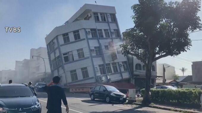 台湾大地震、死者7人に　けが人は700人超