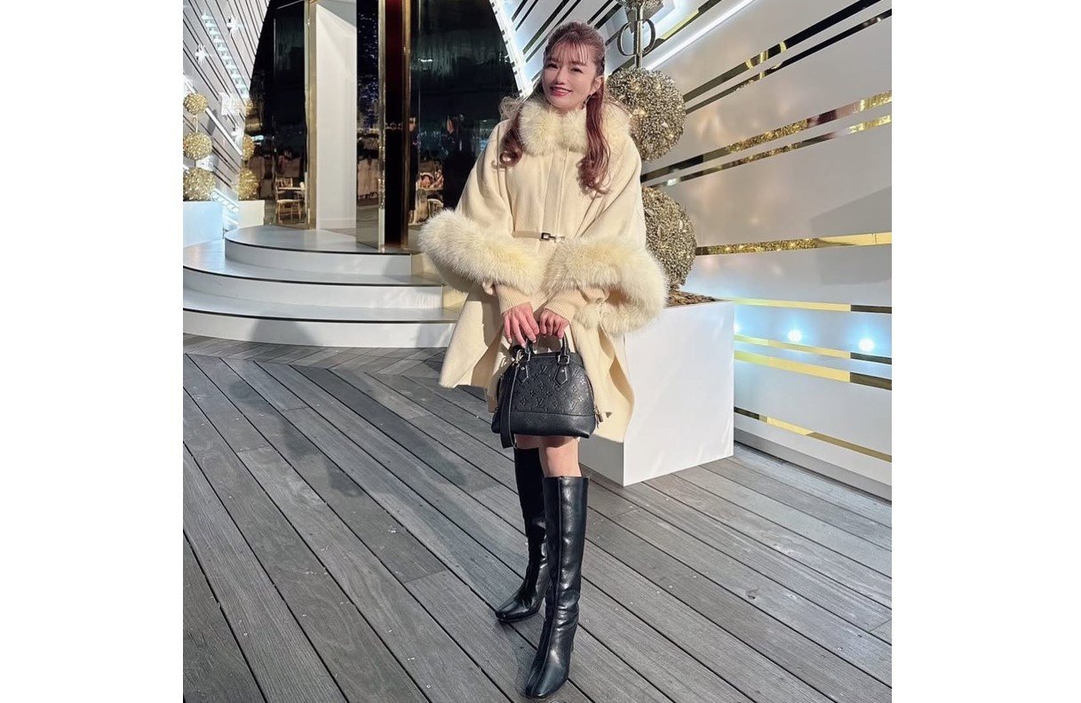 安西この実 安西ひろこ】 『大人ミニコート❤』『ブラックロングブーツに合わせて！』 冬のコーデを紹介 | TBS NEWS DIG