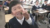 4月19日は語呂合わせで「よいキュウリの日」 産地の小学校ではふるさと自慢の味を児童が丸かじり |TBS NEWS DIG