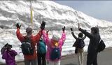 ４ｍの雪の壁に絶景も堪能！4年ぶりに開催・志賀草津高原ルート雪の回廊ウォーキング　長野・山ノ内|TBS NEWS DIG