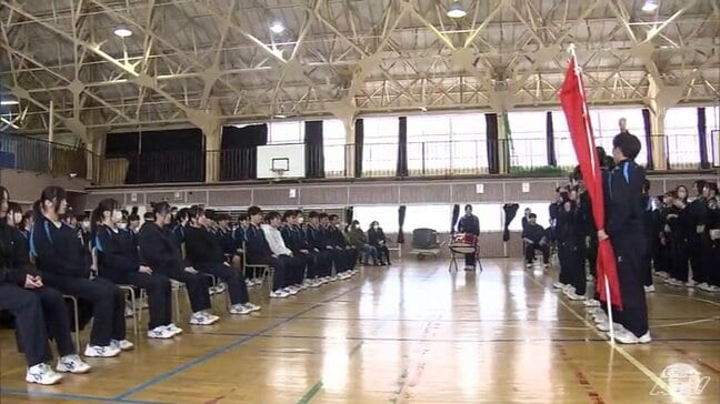 受験に挑む卒業生をユーモアのあるエールと伝統の獅子舞で応援　青森市油川中学校|TBS NEWS DIG