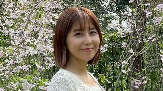 【緒方かな子】「ぎりぎり散り始める前で綺麗な桜を堪能出来ました」京都でのオフショットを公開　「桜よりも綺麗です」「インスタ映えですね」などの声|TBS NEWS DIG