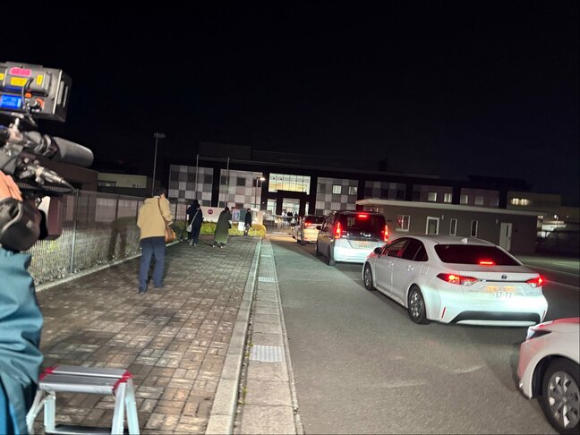 受刑者は正規の手続き踏まず伝言伝える　元刑務官が受刑者からカネを受け取り便宜図る　山形刑務所に家宅捜索（山形）|TBS NEWS DIG