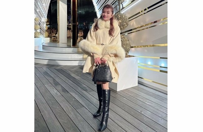 【安西ひろこ】　『大人ミニコート❤』『ブラックロングブーツに合わせて！』　冬のコーデを紹介|TBS NEWS DIG