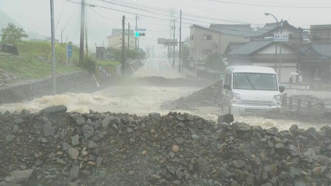 レベル5⇒レベル4「大雨危険警報」に 福井「大雨で冠水や立ち往生相次ぐ」「堤防超えないよう緊急排水」|TBS NEWS DIG