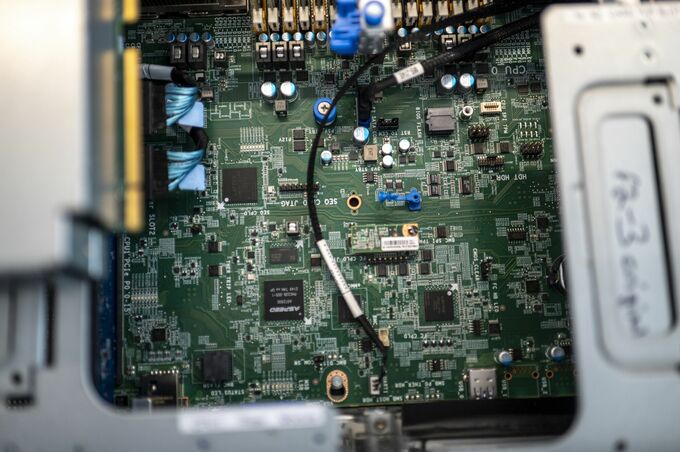 トランプ氏、関税調査で半導体と電子製品サプライチェーン全体を精査