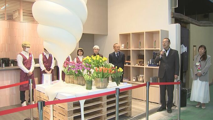 鳥取県の小さな「村」に新たな名所オープン　「ひえづマルシェ」とは？　人気ジェラート店監修の「ソフトクリーム専門店」も　その味は？|TBS NEWS DIG