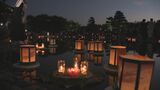 倶利迦羅不動寺で万灯会 先祖しのび灯籠流し|TBS NEWS DIG