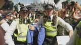 ロンドンで親パレスチナ団体の活動禁止の政府決定への抗議デモ 466人逮捕、一部は団体を支持する活動に参加しないこと条件に釈放|TBS NEWS DIG
