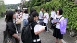 高校生が美観地区で修学旅行の中学生を観光案内 “観光ビジネス”の授業の一環 地域の魅力を伝えたい【岡山・倉敷市】|TBS NEWS DIG