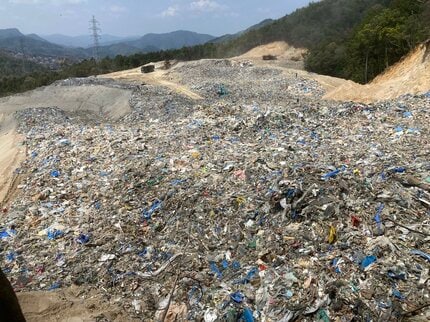 産廃処分場のゴミ野積み問題 19日から搬入中止 対策完了は6月中旬か