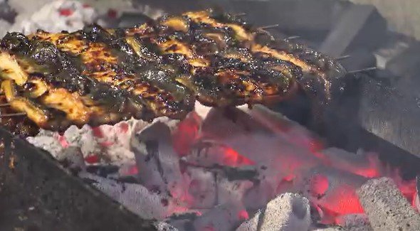 「暑くてウナギが死んでしまう…」ウナギだって「暑い！」冷水とカーテンで…ウナギ店の暑さ対策…ウナギを焼く時は「こまめに水分補給しながら作業」　|　SBC NEWS | 長野のニュース | SBC信越放送