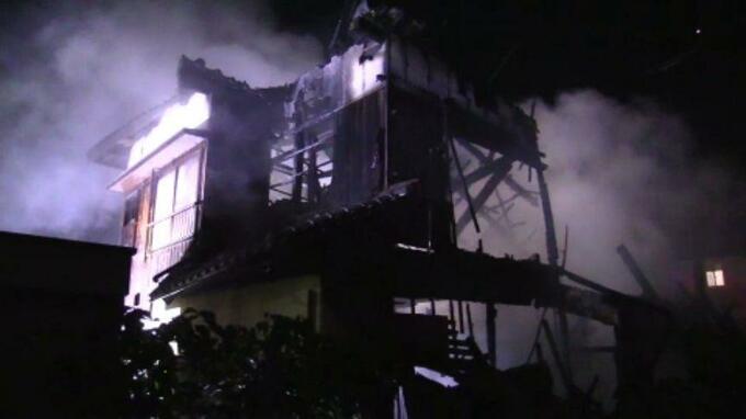 民家など２棟焼ける火事　住人の高齢男性と連絡取れず（愛媛・今治市）　|　愛媛のニュース - Nスタえひめ｜あいテレビは6チャンネル