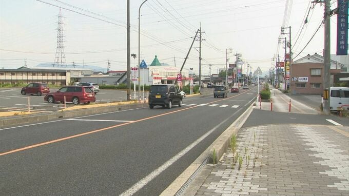 「車で人をはねた。高齢の女性が頭から出血している」高齢男性の軽乗用車にはねられた高齢女性が意識不明の重体…鳥取市の国道　現場は信号機のない横断歩道|TBS NEWS DIG