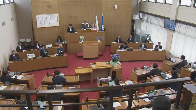 議員定数16人→10人に削減する条例改正案を“否決” 岐阜・美濃加茂市議会 ｢賛成｣は改正案提出した3人のみ|TBS NEWS DIG