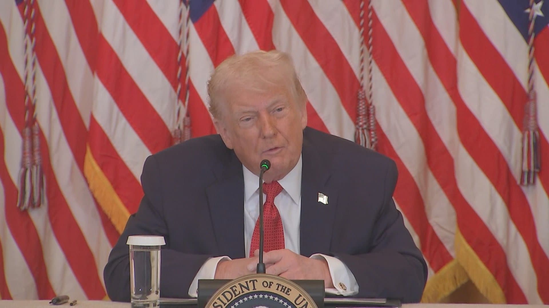 トランプ大統領 デンマーク自治領グリーンランドの領有に協力しない国