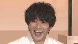 【山田裕貴】結婚発表後 初の公の場に真っ白な衣装で登場 祝福に笑顔で「ありがとうございます」|TBS NEWS DIG