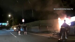 乗用車から上がる炎　運転席から男性を救出したのは…試合帰りのプロサッカー選手たち　韓国・Kリーグ1部所属「やるべきことをやりました」| TBS CROSS DIG with Bloomberg
