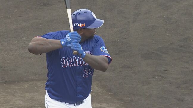 151キロ剛速球!中日アブレウが圧巻デビュー、サノーも快音 新外国人コンビが沖縄キャンプで存在感|TBS NEWS DIG