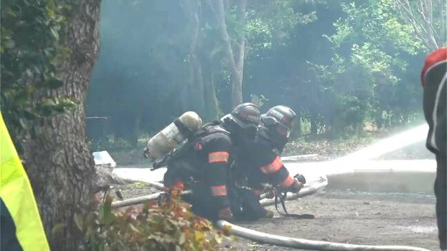「壁の中からパチパチ音がする」住宅１棟が全焼する火事　鹿児島・鹿屋|TBS NEWS DIG