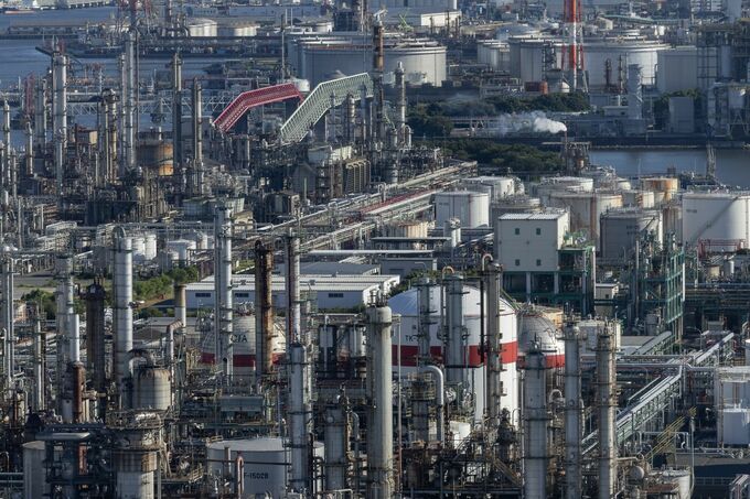 鉱工業生産は３カ月ぶりマイナス、基調判断「一進一退」維持