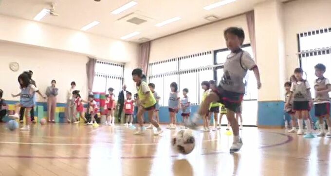 「サッカーの楽しさ知って」幼稚園でツエーゲン金沢がサッカー教室　|　石川県のニュース｜MRO北陸放送