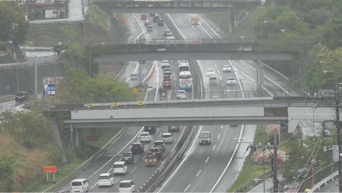 中央道上り線　小仏トンネルを先頭に21kmの渋滞　初狩PA付近で6kmの渋滞発生　【6日午後0時現在】|TBS NEWS DIG