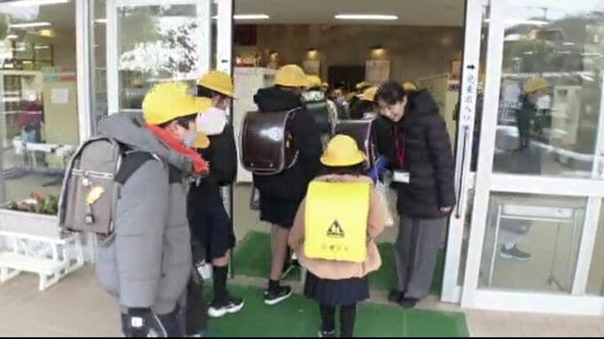 書初めは「友だち」元気に3学期の始業式 石川県金沢市近郊４市町の公立小中学校|TBS NEWS DIG