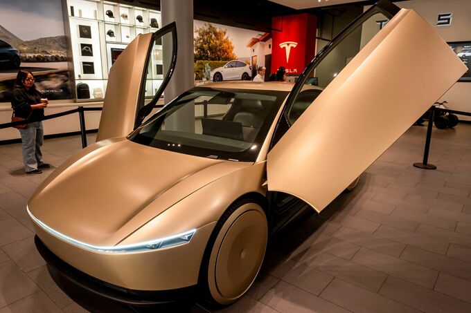 テスラ、テキサス州で6月12日からロボタクシー開始目指す－関係者