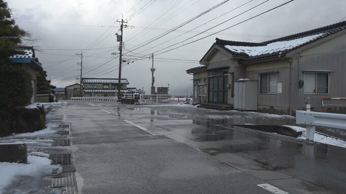 歩行者の84歳の男性が軽乗用車にはねられる事故　男性は搬送先の病院で死亡　富山・入善町の県道　|　富山のニュース｜天気・防災｜チューリップテレビ