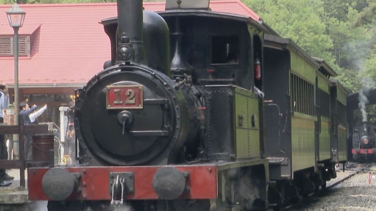 蒸気機関車12号｣が約4年ぶりに営業運転を再開 動態保存されている国内