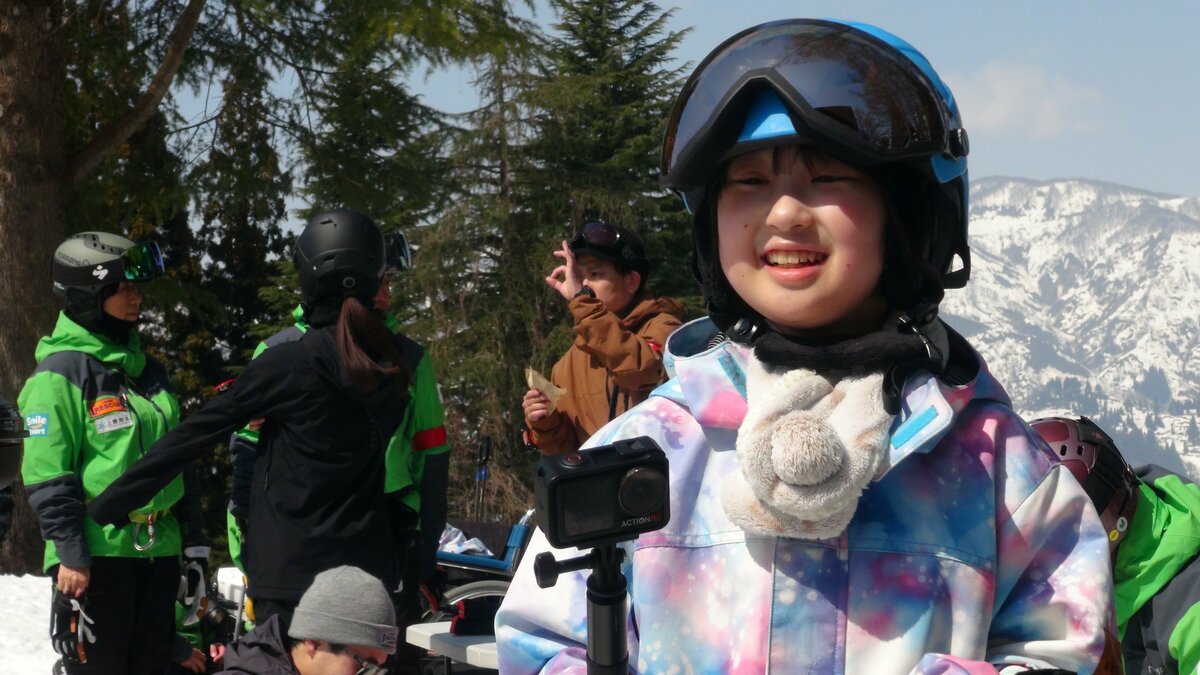 サムネイル_「旅行をあきらめていた」難病の子どもたちが雪のゲレンデへ “ひとりじゃない”を感じた3日間