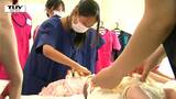 「患者に寄り添える看護師・助産師になりたい」高校生が妊婦や高齢者の体の不自由さを体験　命を支える仕事の責任学ぶ（山形・鶴岡市）　|　山形のニュース│TUYテレビユー山形
