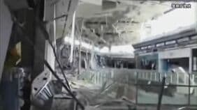 「イオンモール熊本」内部の映像を公開　天井が落ち散乱、通路をふさぐ様子も　警察庁|TBS NEWS DIG